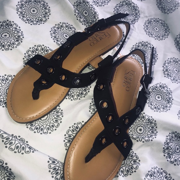 🌚 STRAPPY SANDALS - Picture 2 of 2